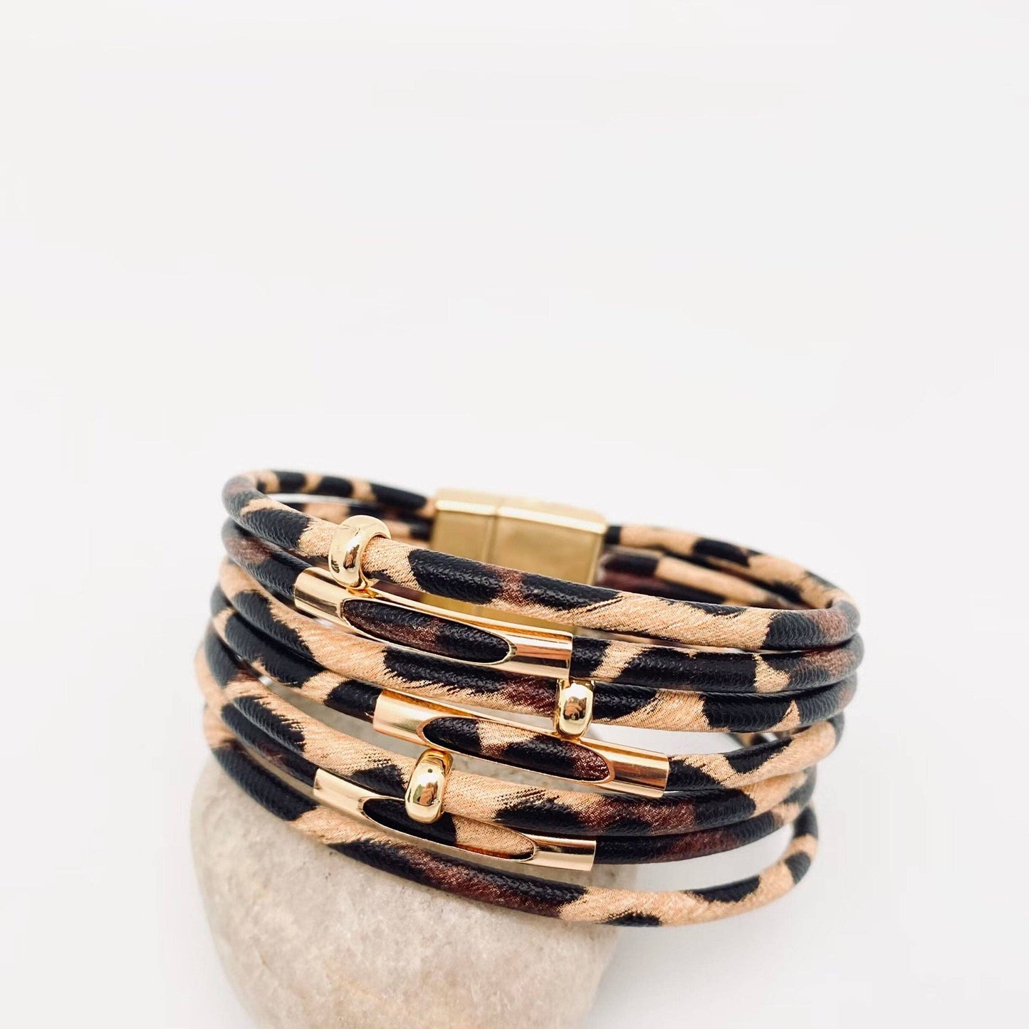 Magnetic Buckle Leopard-Print Multilayer Beaded Bangle